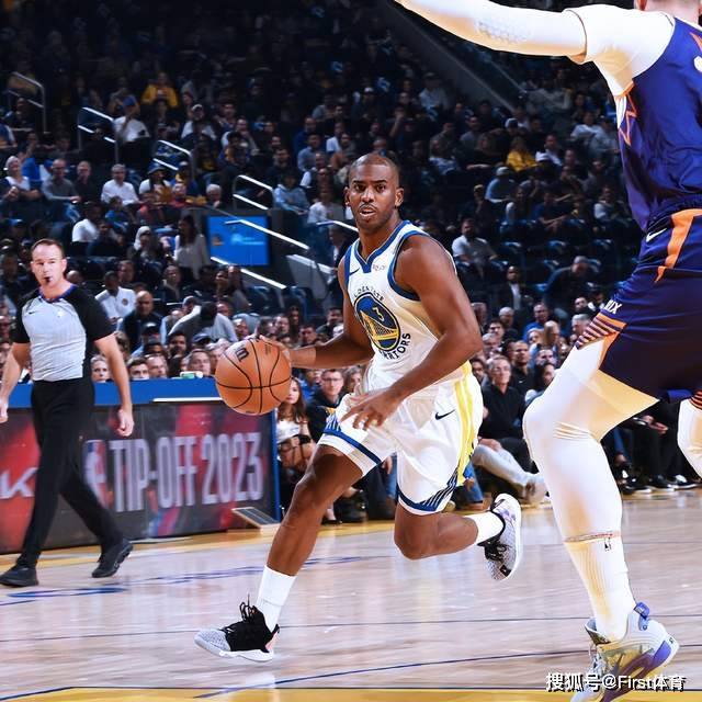 NBA揭幕战太阳险胜勇士，布克发威32分，勇士整体手感低迷