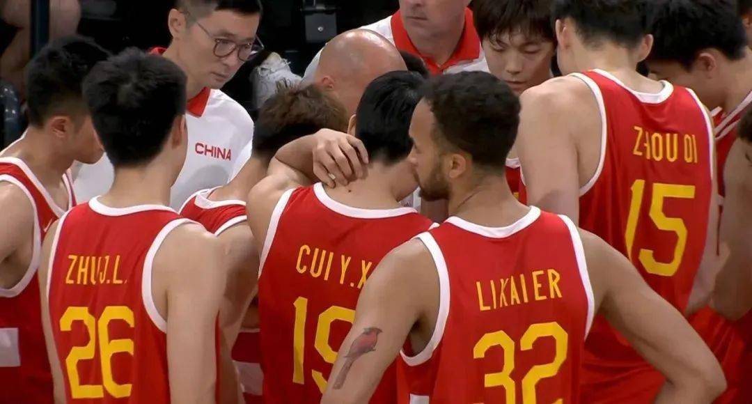 好家伙！4个NBA队员！针对中国男篮啊