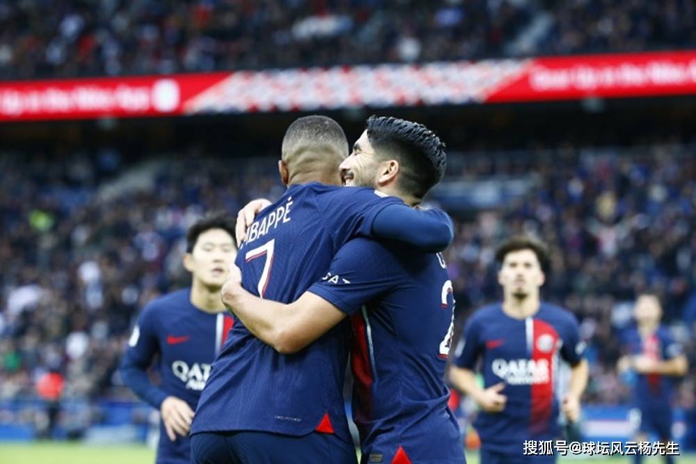 巴黎圣日耳曼3-0斯特拉斯堡，登顶法国甲级联赛联赛联赛（Ligue 1）积分榜，姆巴佩继续领跑射手榜