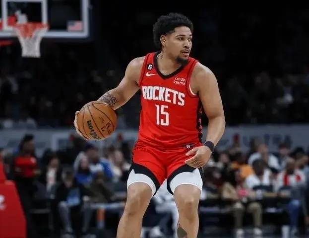 NBA热搜｜欧文参加博饼 快船退出哈登谈判 森林狼签约尼克斯